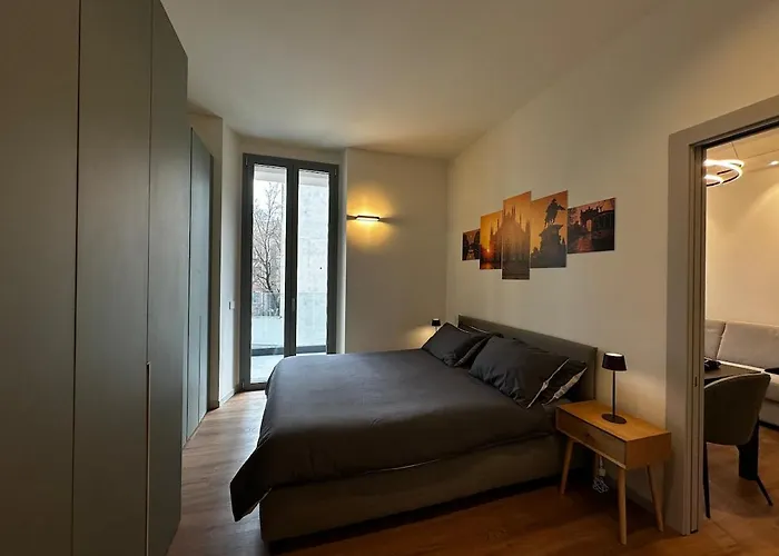 Cenisio81 Apartment Milan
