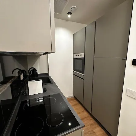Apartamento Cenisio81 *